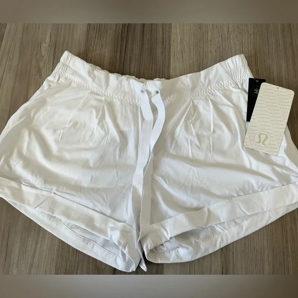 Shorts - Picture 3 of 11